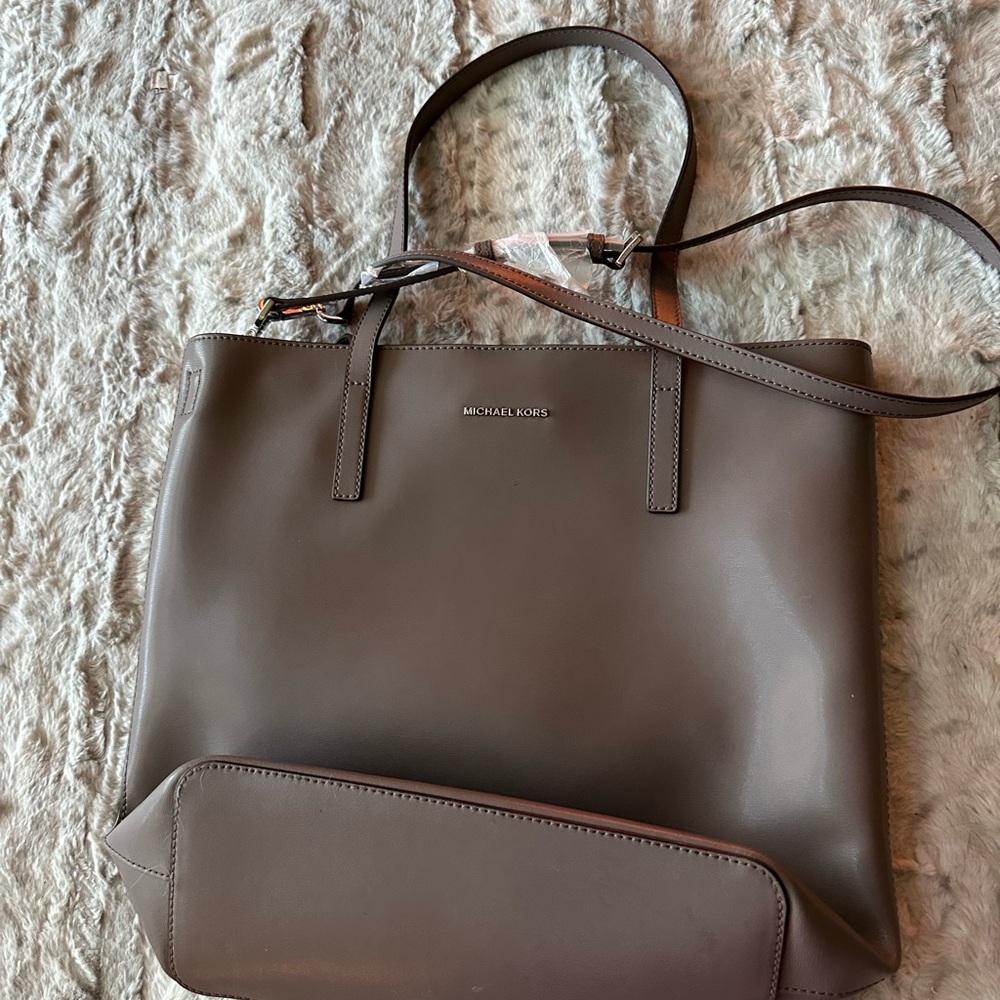 Michael Kors Brown Leather Tote with Structured Design